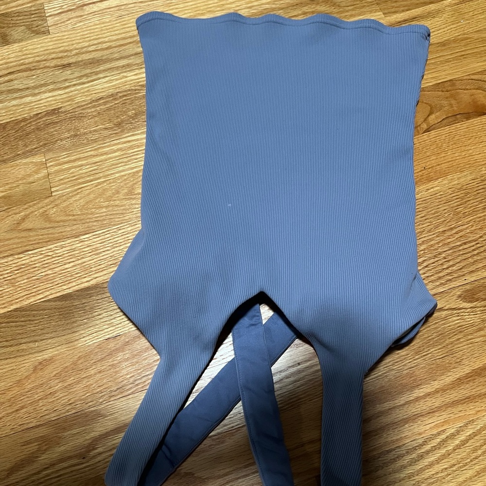 ALO Elevate Rib Tank - Picture 9 of 9